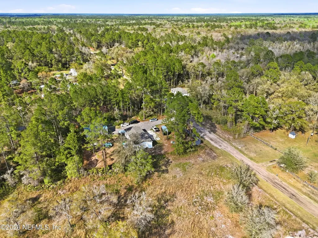 10555 Yeager Avenue Hastings FL 32145