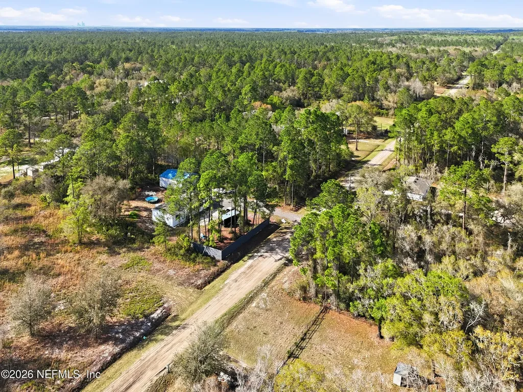 10555 Yeager Avenue Hastings FL 32145