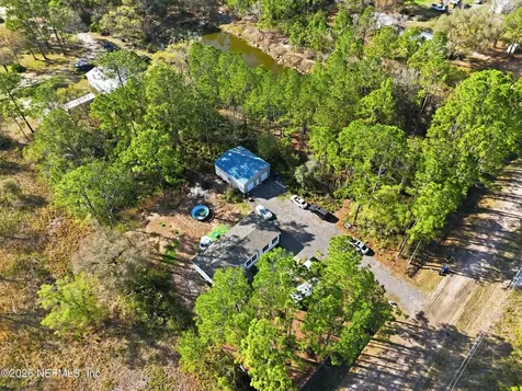10555 Yeager Avenue Hastings FL 32145