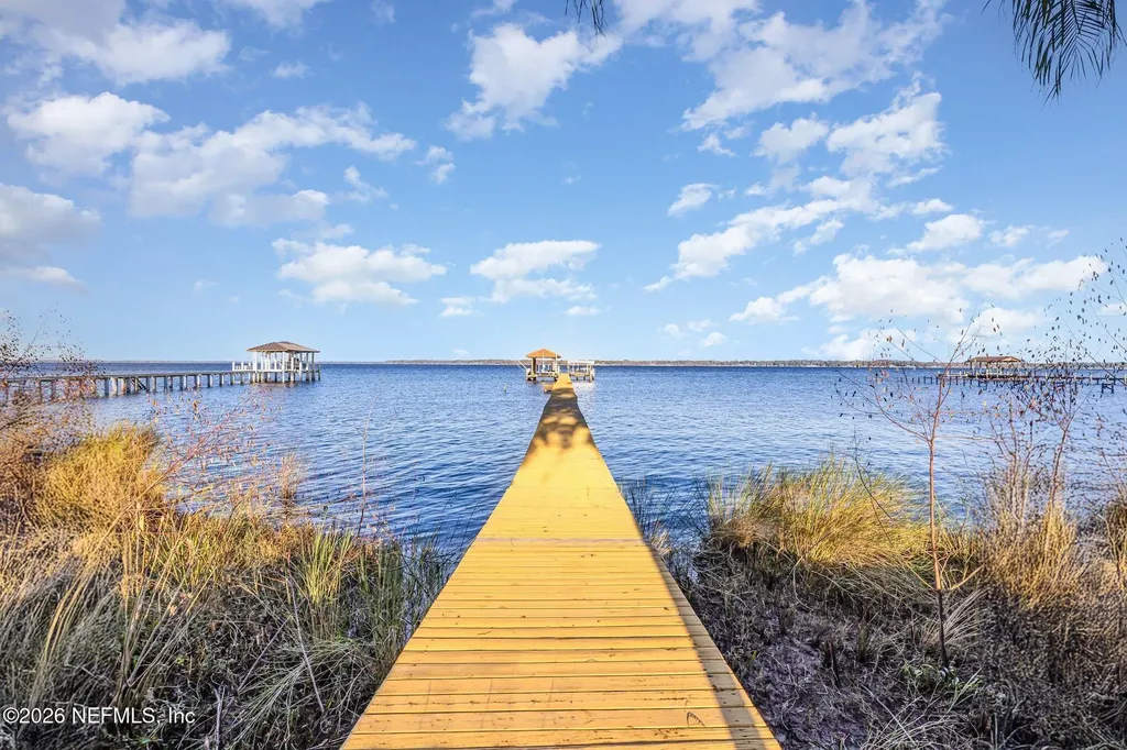 1402 Wilkies Point Road Green Cove Springs FL 32043