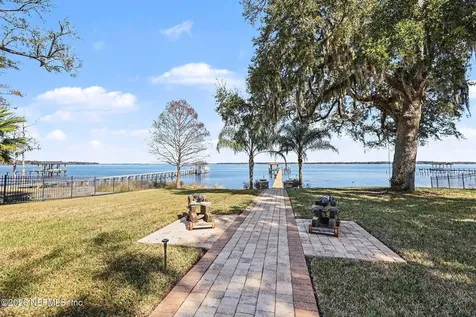 1402 Wilkies Point Road Green Cove Springs FL 32043