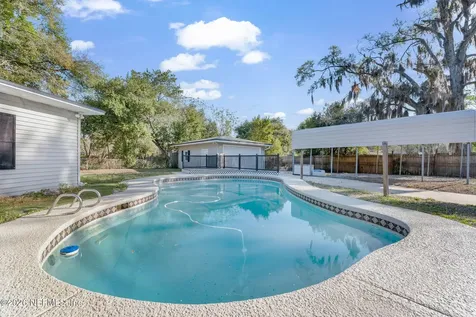 3955 Peach Drive Jacksonville FL 32246
