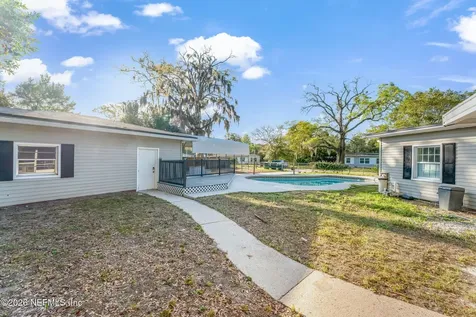 3955 Peach Drive Jacksonville FL 32246