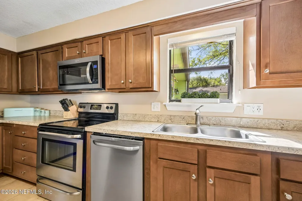 8149 Coralberry Lane Jacksonville FL 32244