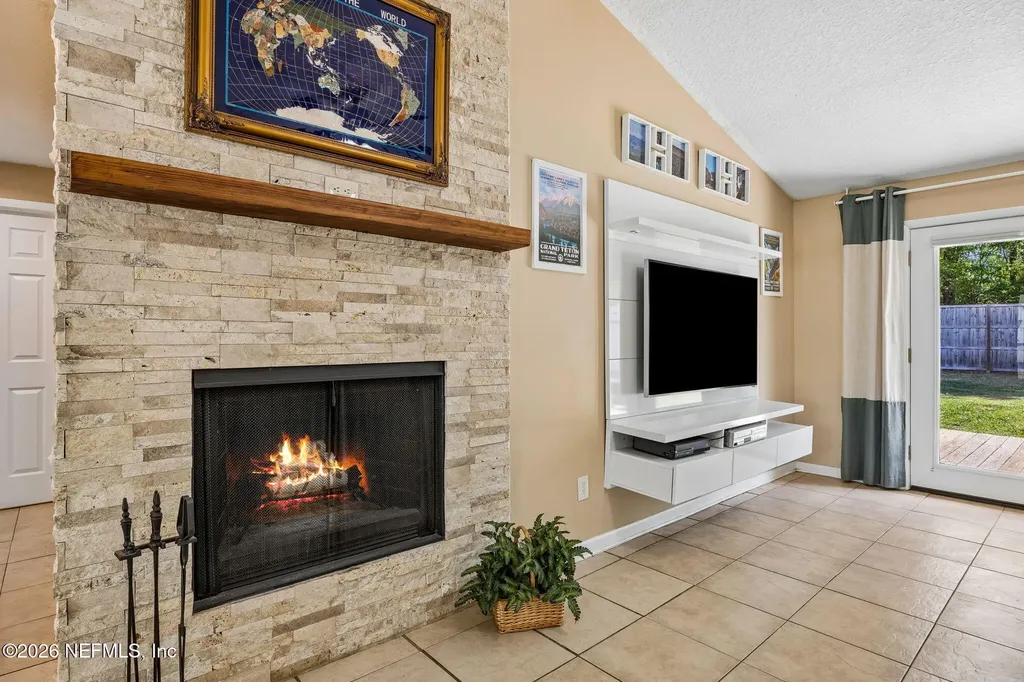 8149 Coralberry Lane Jacksonville FL 32244