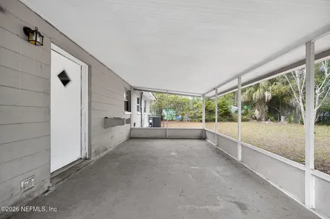 8609 Oak Leaf Road Jacksonville FL 32208