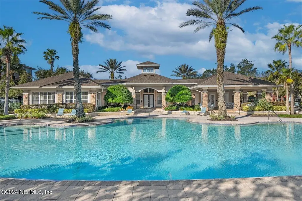 7990 Baymeadows Road E Jacksonville FL 32256