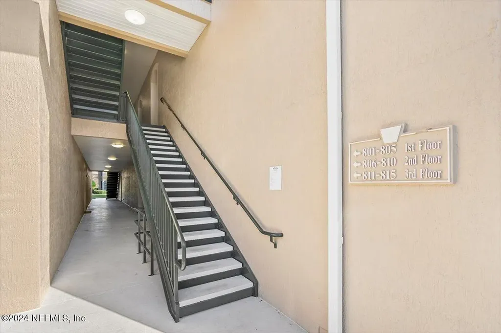 7990 Baymeadows Road E Jacksonville FL 32256