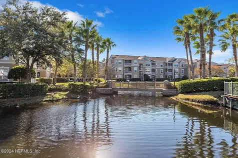 7990 Baymeadows Road E Jacksonville FL 32256