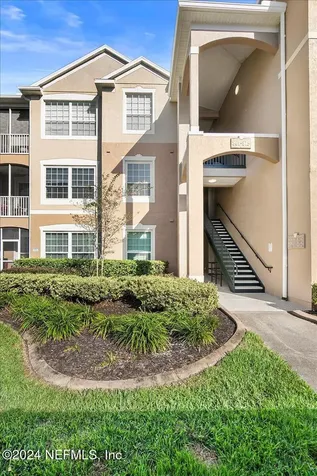 7990 Baymeadows Road E Jacksonville FL 32256