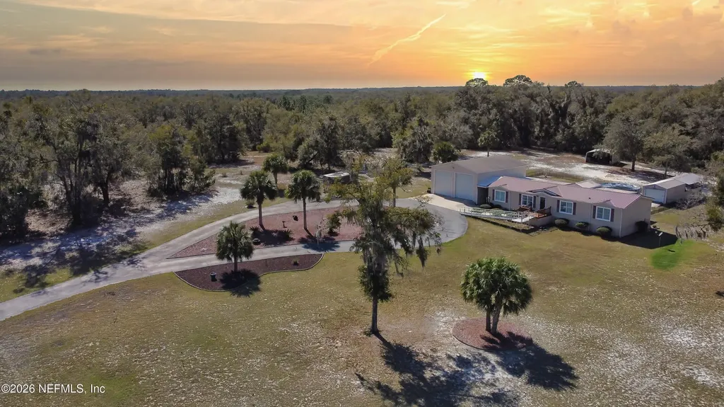 105 Lake Como Drive Pomona Park FL 32181