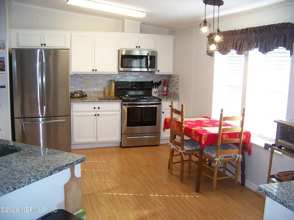 105 Lake Como Drive Pomona Park FL 32181