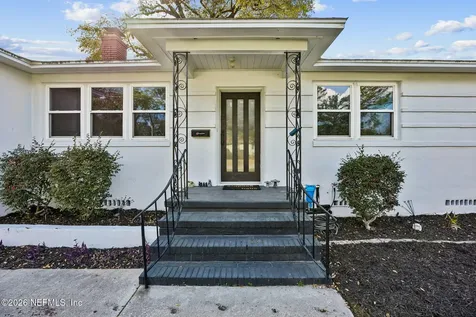 6338 Mercer Circle W Jacksonville FL 32217