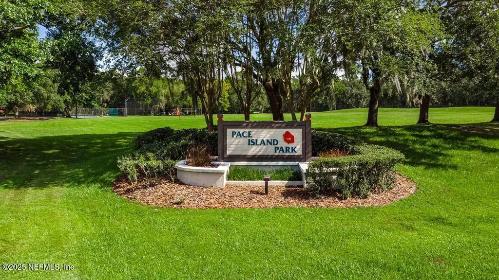 1952 Rose Mallow Lane Fleming Island FL 32003