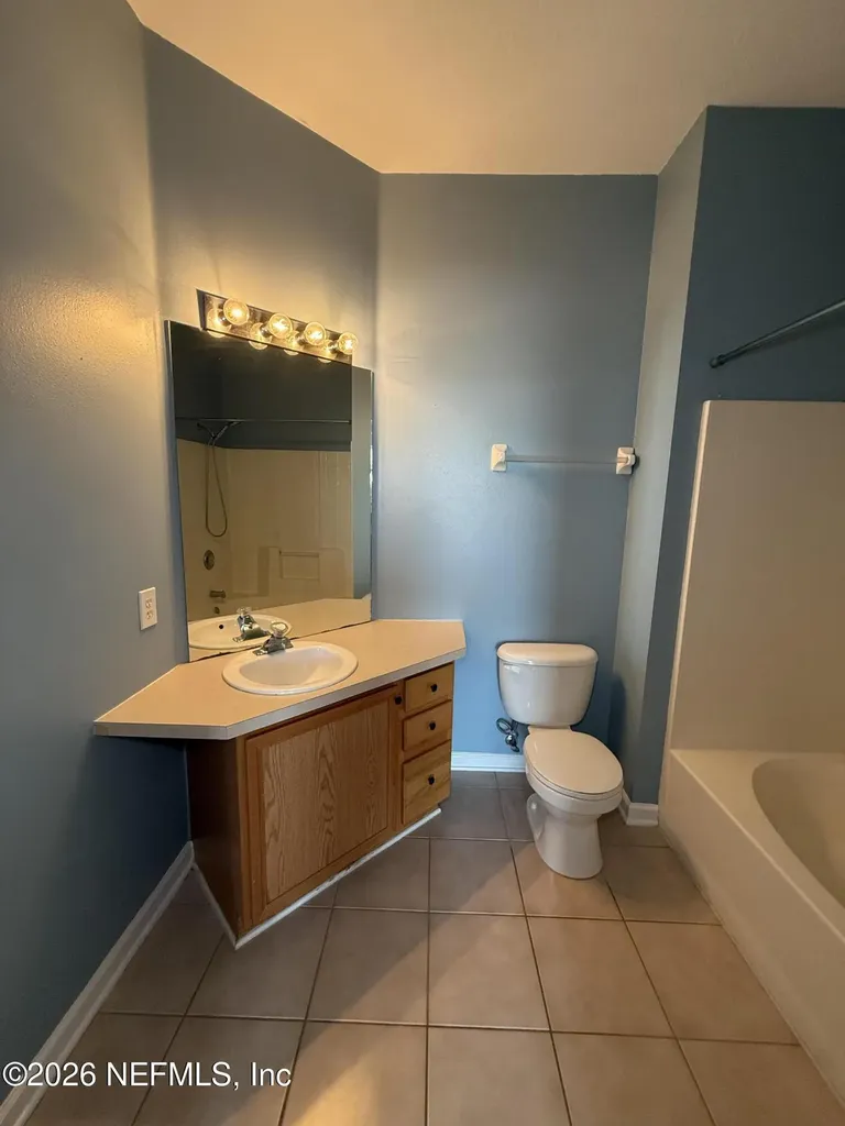7990 Baymeadows Road Jacksonville FL 32256