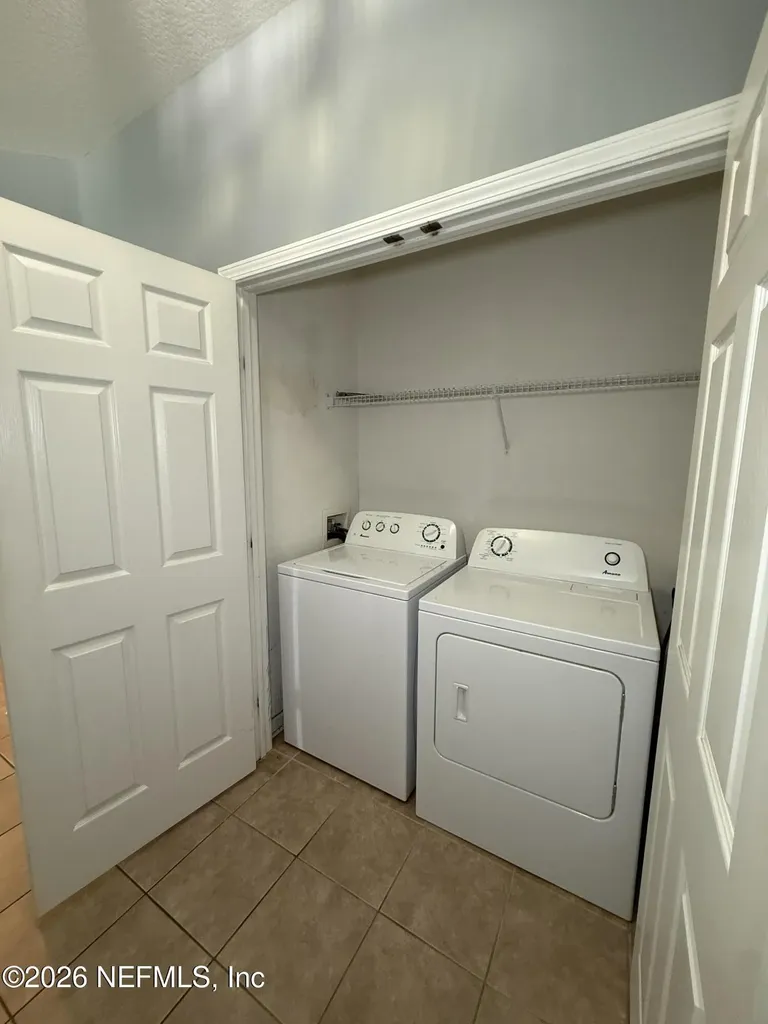7990 Baymeadows Road Jacksonville FL 32256