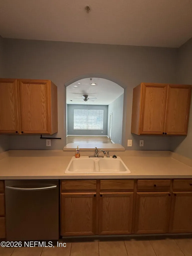 7990 Baymeadows Road Jacksonville FL 32256