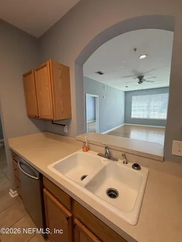 7990 Baymeadows Road Jacksonville FL 32256