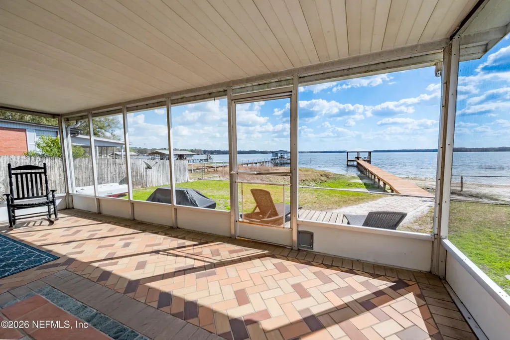 7932 SW County Road 18 Hampton FL 32044