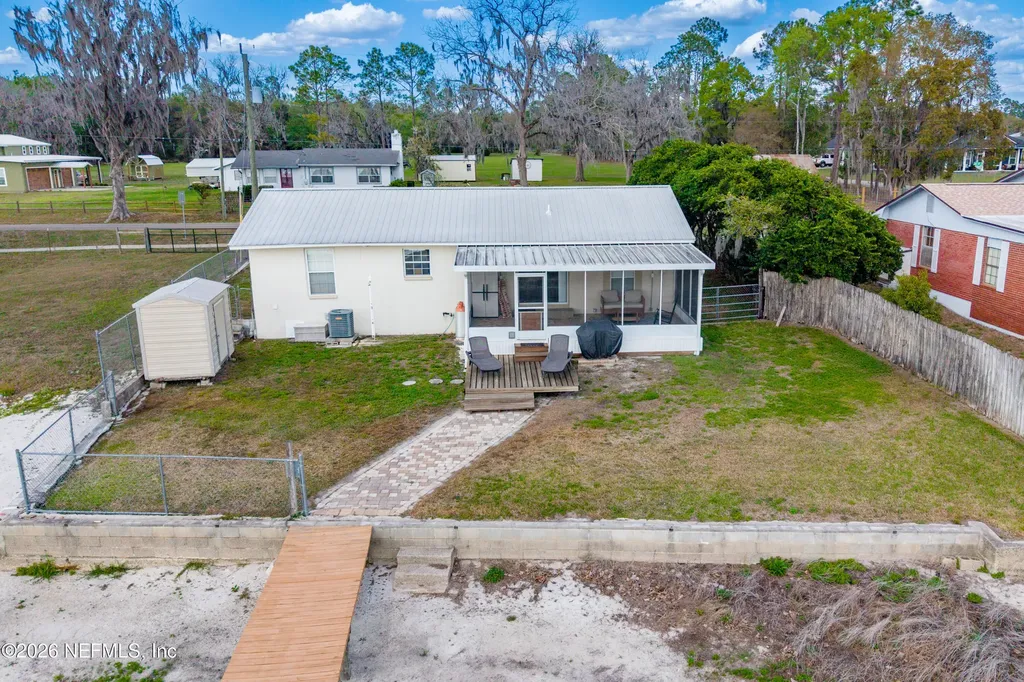 7932 SW County Road 18 Hampton FL 32044
