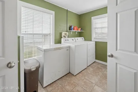 7932 SW County Road 18 Hampton FL 32044