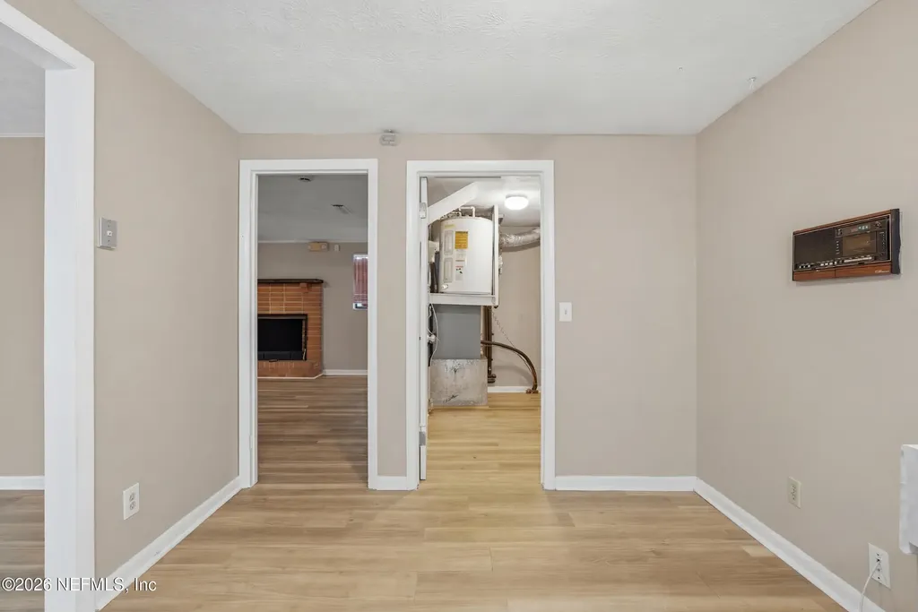 8648 Howell Drive Jacksonville FL 32208