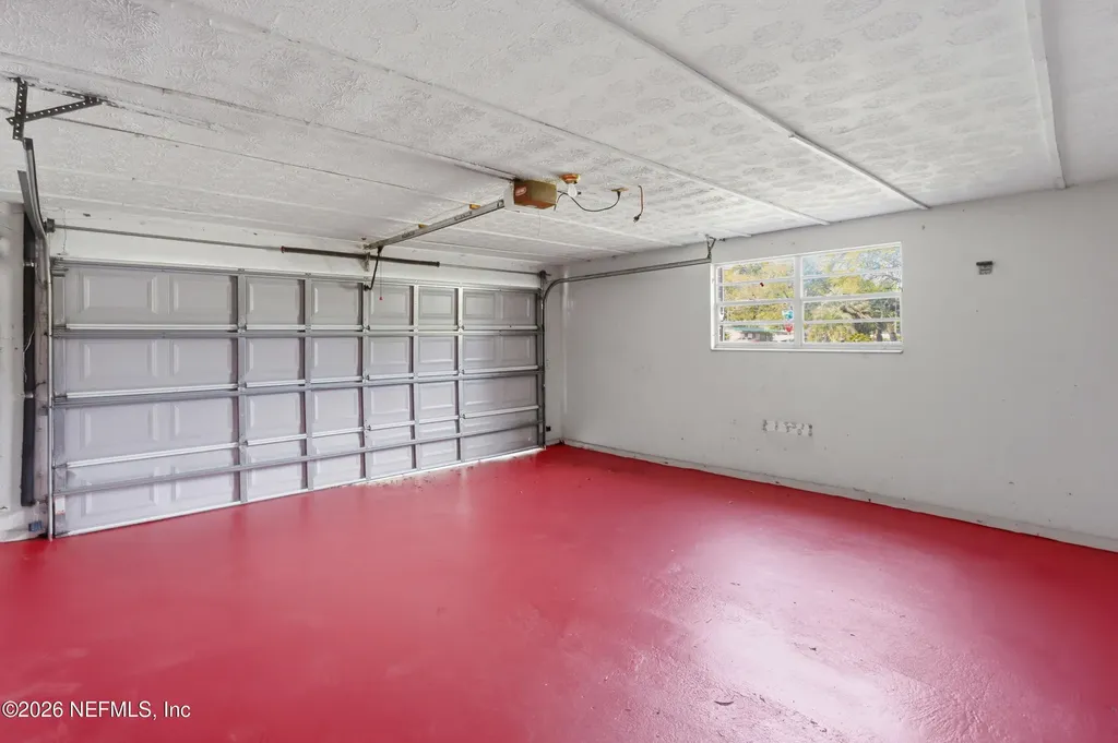 8648 Howell Drive Jacksonville FL 32208
