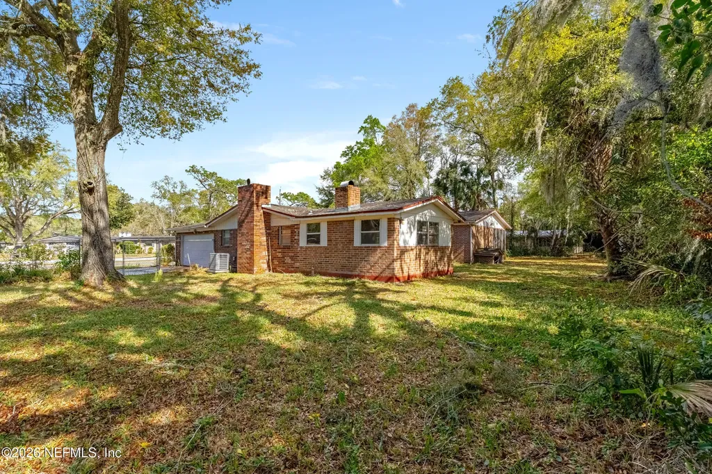 8648 Howell Drive Jacksonville FL 32208
