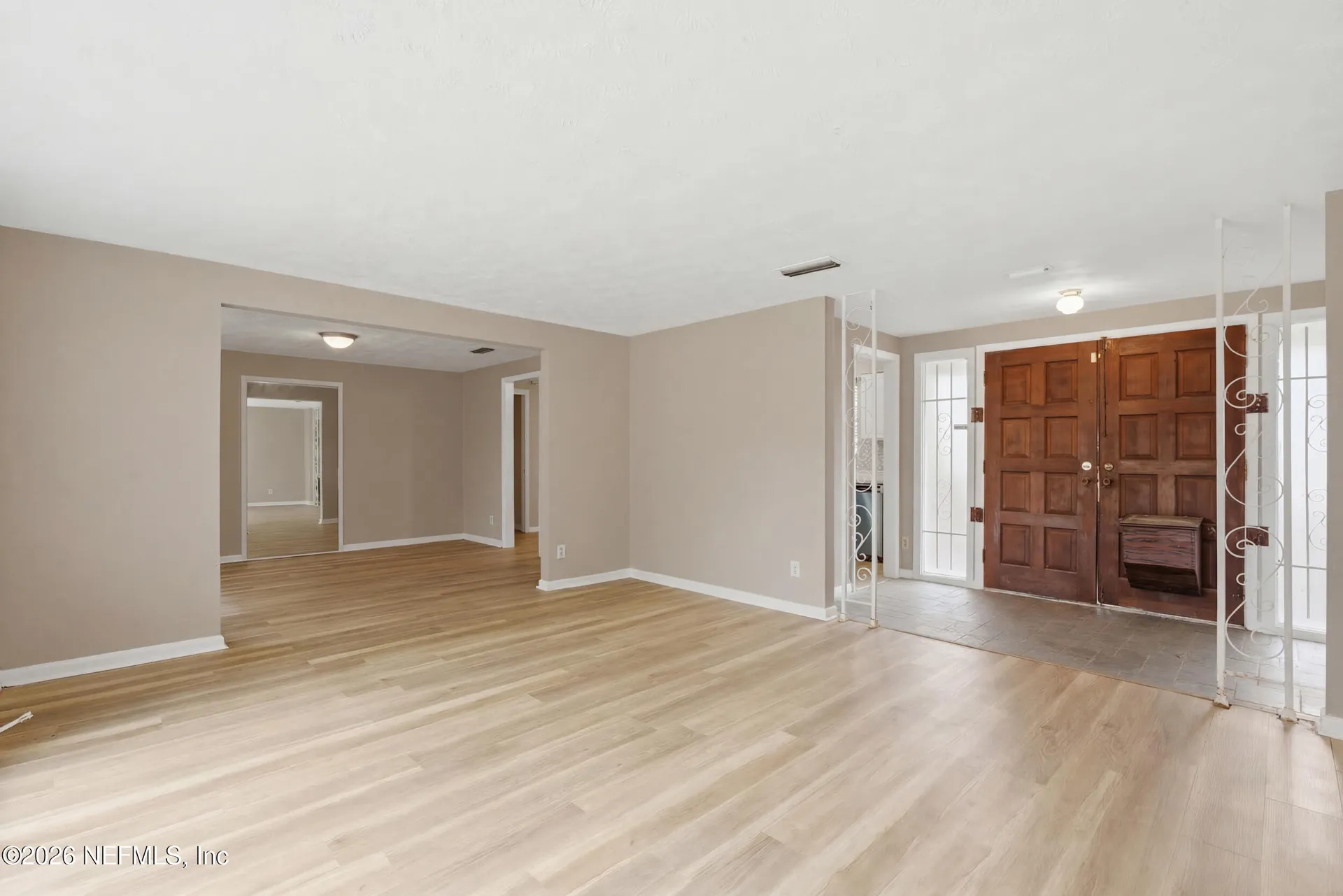 8648 Howell Drive Jacksonville FL 32208