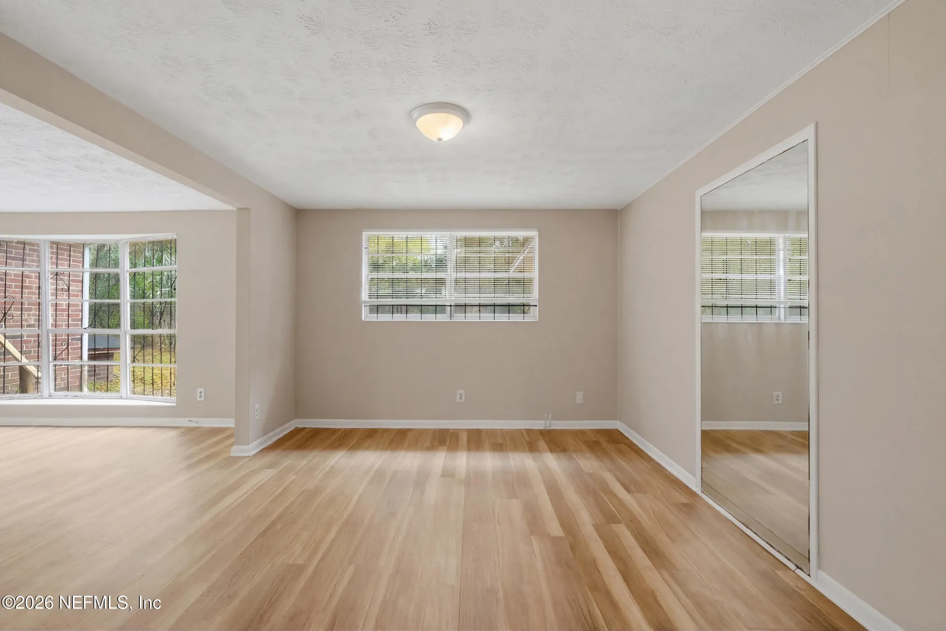 8648 Howell Drive Jacksonville FL 32208