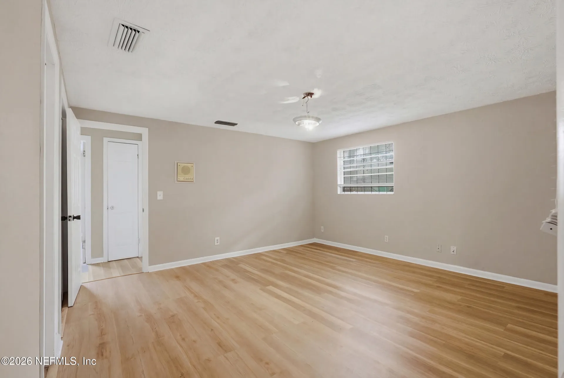8648 Howell Drive Jacksonville FL 32208