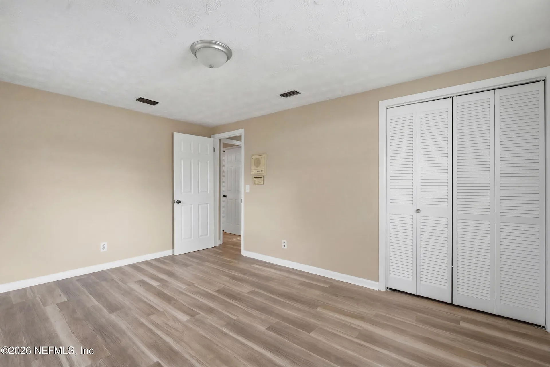 8648 Howell Drive Jacksonville FL 32208