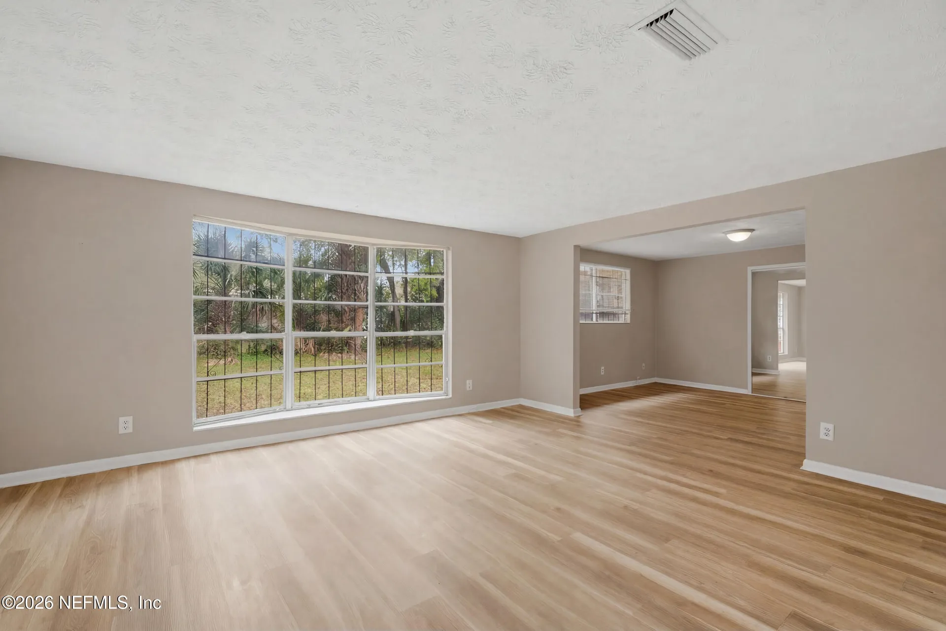 8648 Howell Drive Jacksonville FL 32208