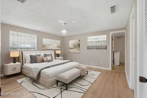 8648 Howell Drive Jacksonville FL 32208