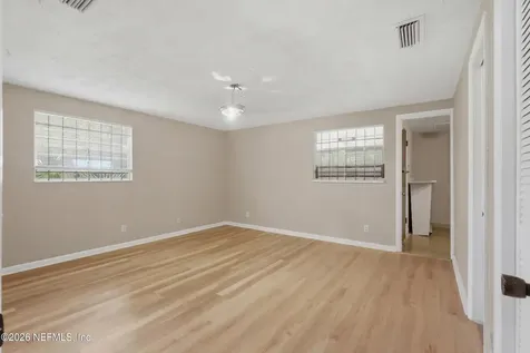 8648 Howell Drive Jacksonville FL 32208