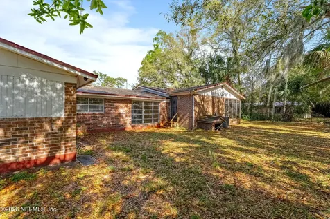8648 Howell Drive Jacksonville FL 32208