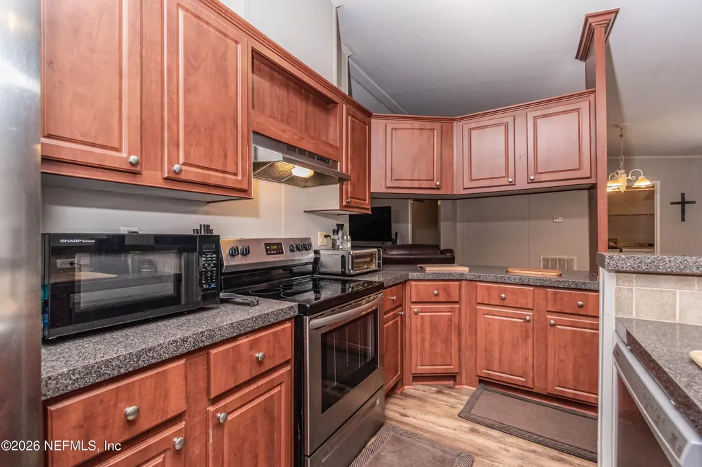 5598 Richardson Road Glen St. Mary FL 32040