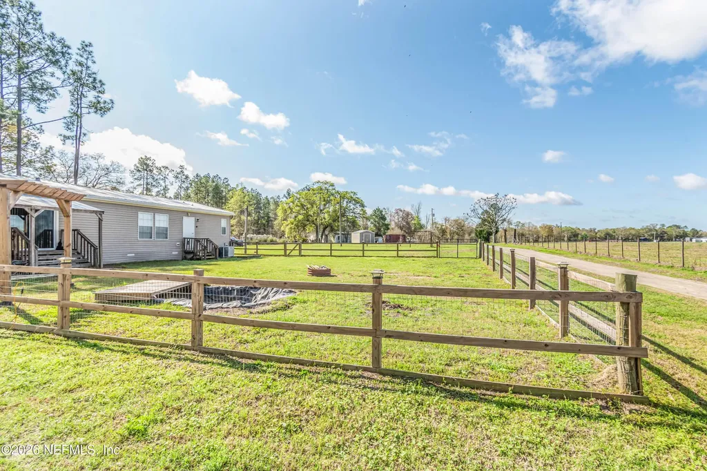 5598 Richardson Road Glen St. Mary FL 32040