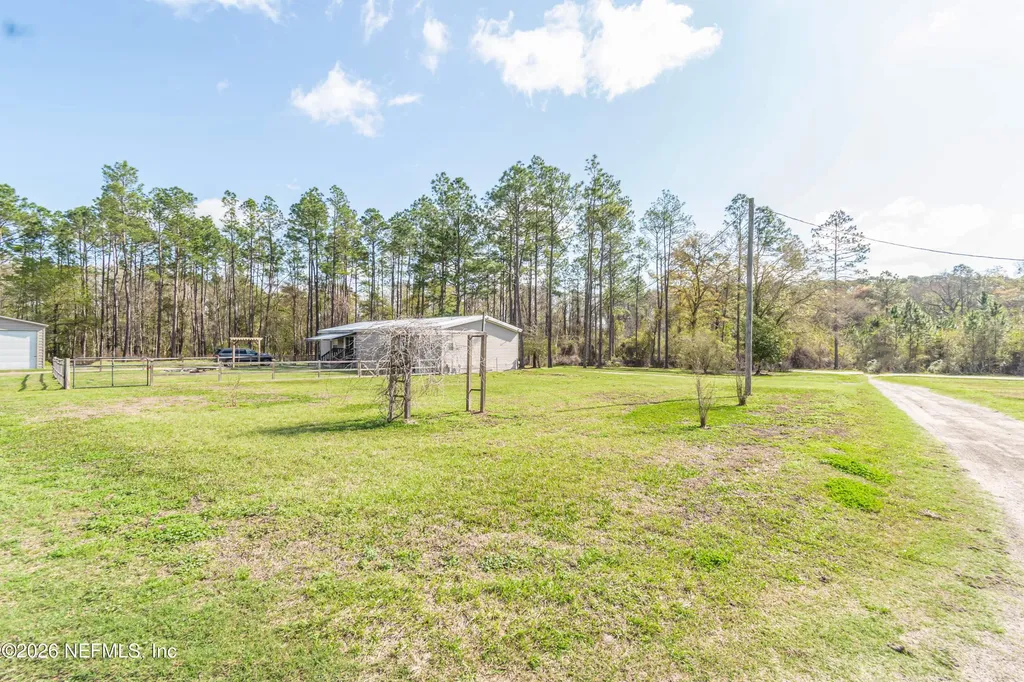 5598 Richardson Road Glen St. Mary FL 32040