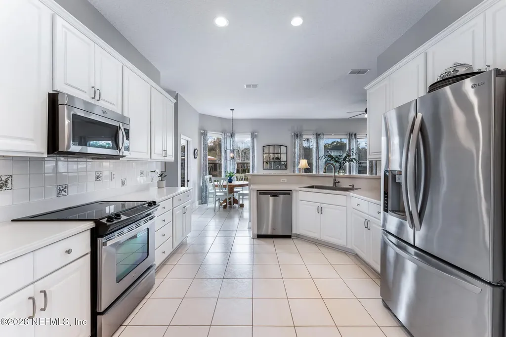 3840 Michaels Landing Circle E Jacksonville FL 32224