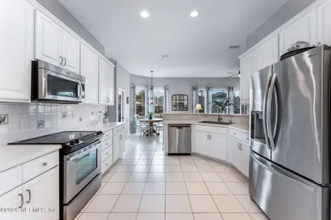 3840 Michaels Landing Circle E Jacksonville FL 32224