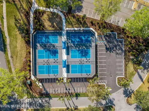 3840 Michaels Landing Circle E Jacksonville FL 32224