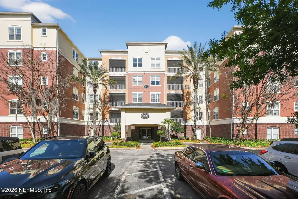 4480 Deerwood Lake Parkway Jacksonville FL 32216