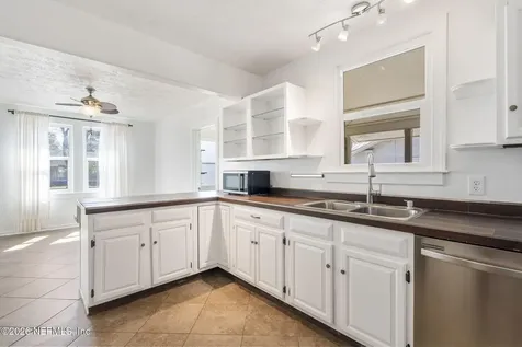 5143 Palmer Avenue Jacksonville FL 32210
