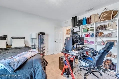 9008 Gifford Drive Jacksonville FL 32220