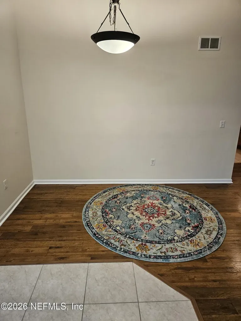 8218 Green Parrot Road Jacksonville FL 32256