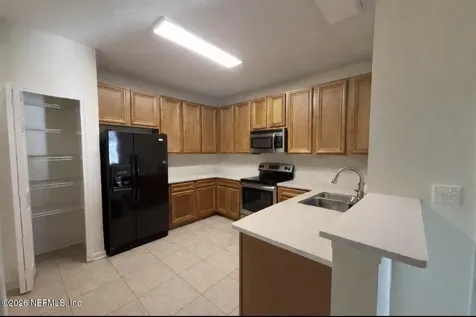 8218 Green Parrot Road Jacksonville FL 32256