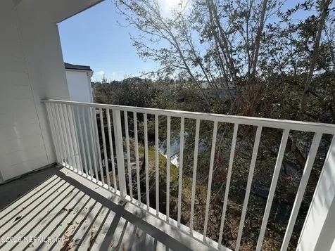 8218 Green Parrot Road Jacksonville FL 32256