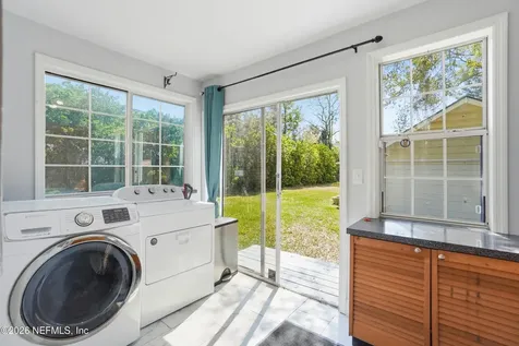 1266 Belmont Terrace Jacksonville FL 32207