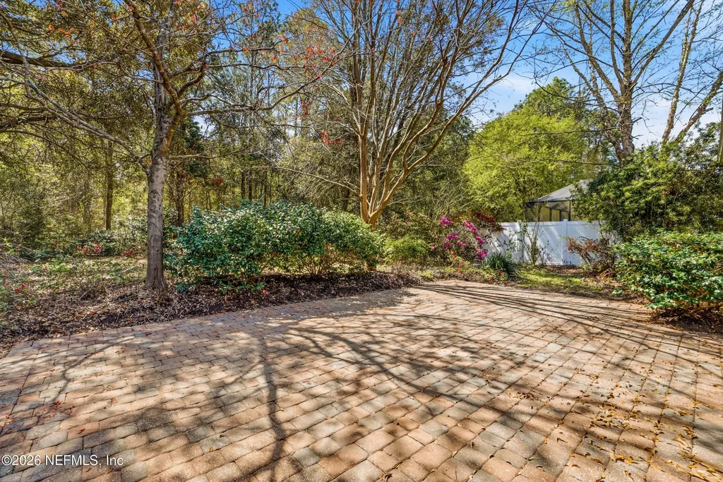 3933 Victoria Lakes Drive S Jacksonville FL 32226